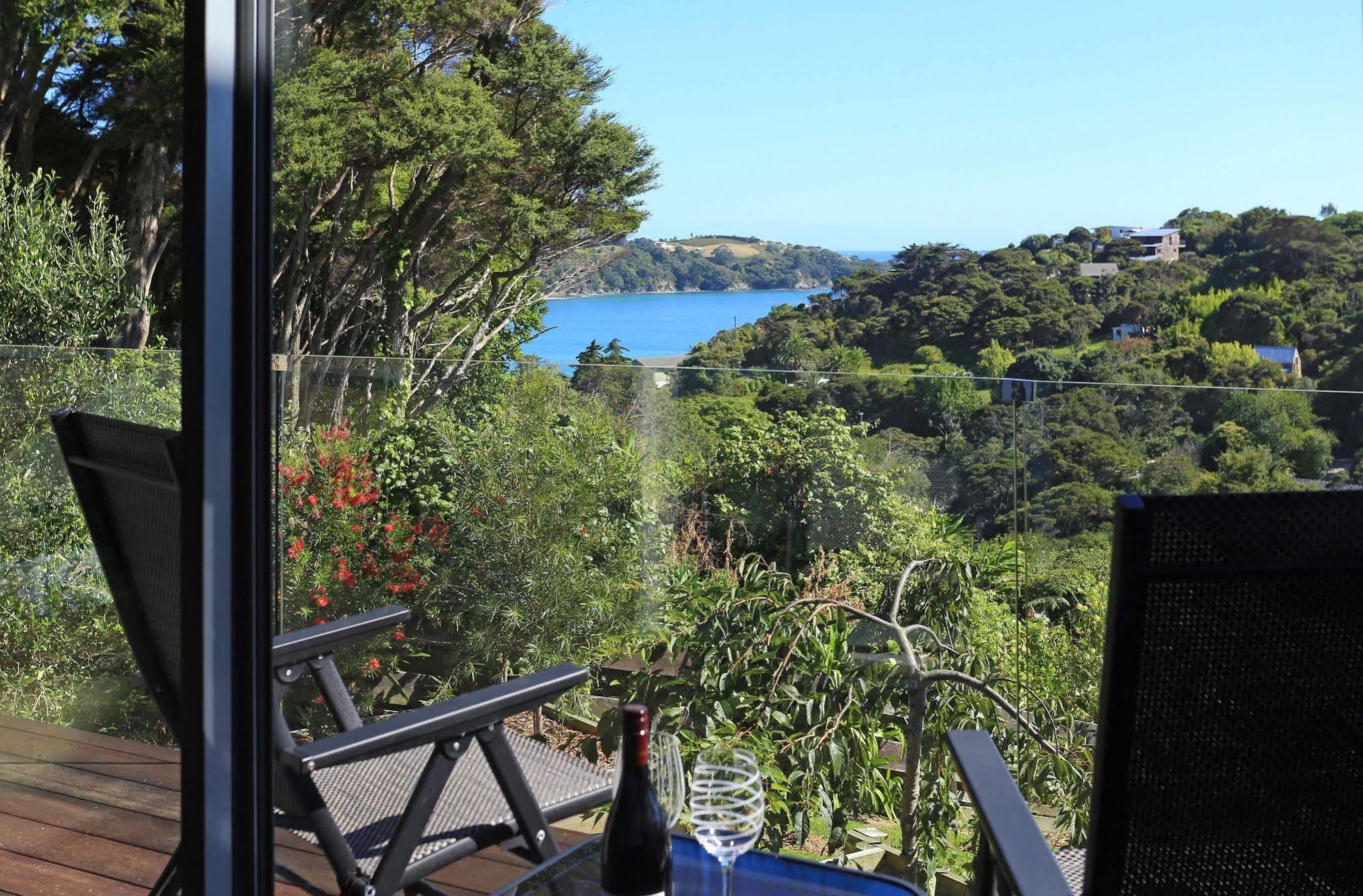 Wild Thyme Hotel Oneroa Exterior photo